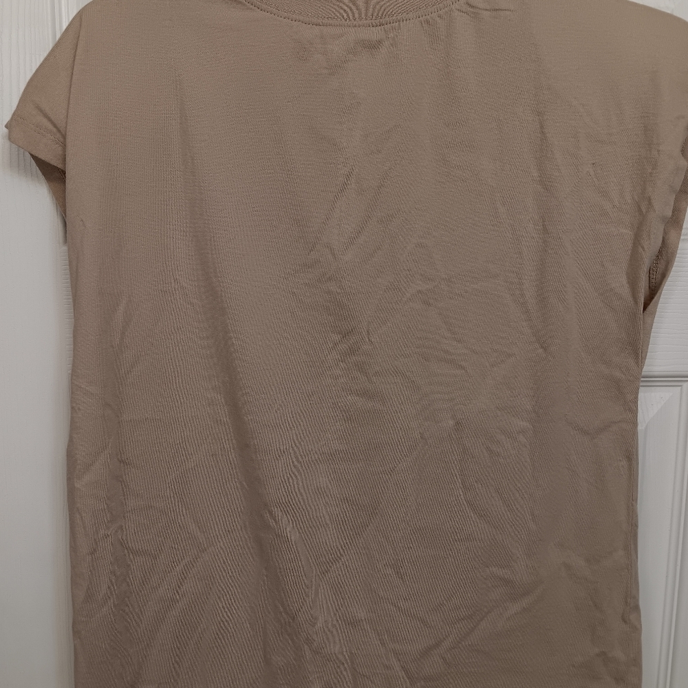 Seta Apparel - Picture 6 of 9